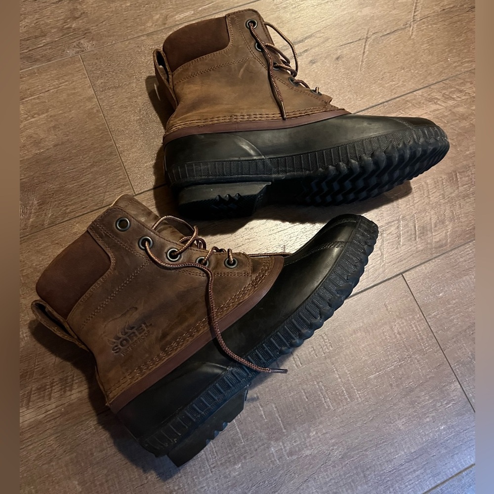 Sorel mens Cheyanne II brown waterproof insulated lace duck boot